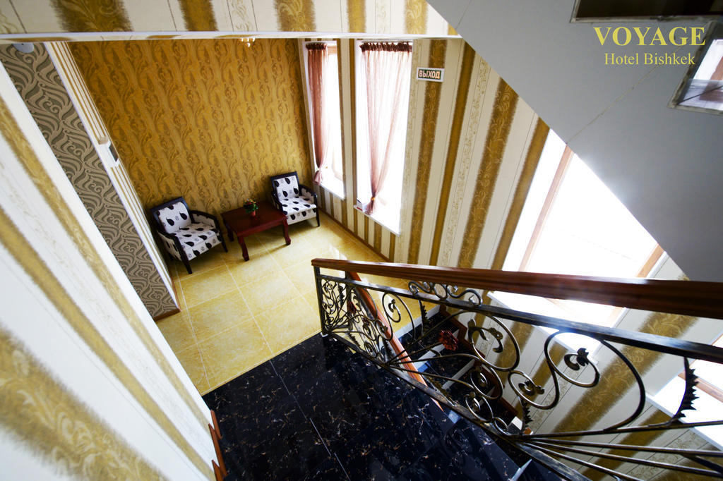 Voyage Hotel Bishkek Bagian luar foto