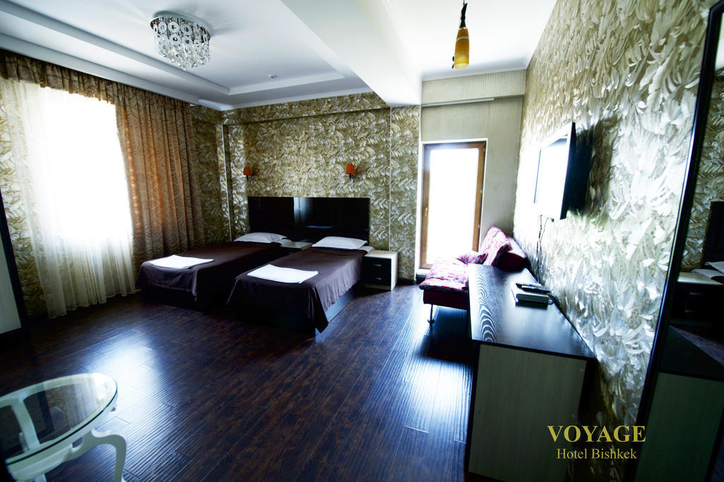 Voyage Hotel Bishkek Ruang foto