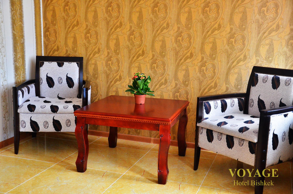 Voyage Hotel Bishkek Bagian luar foto