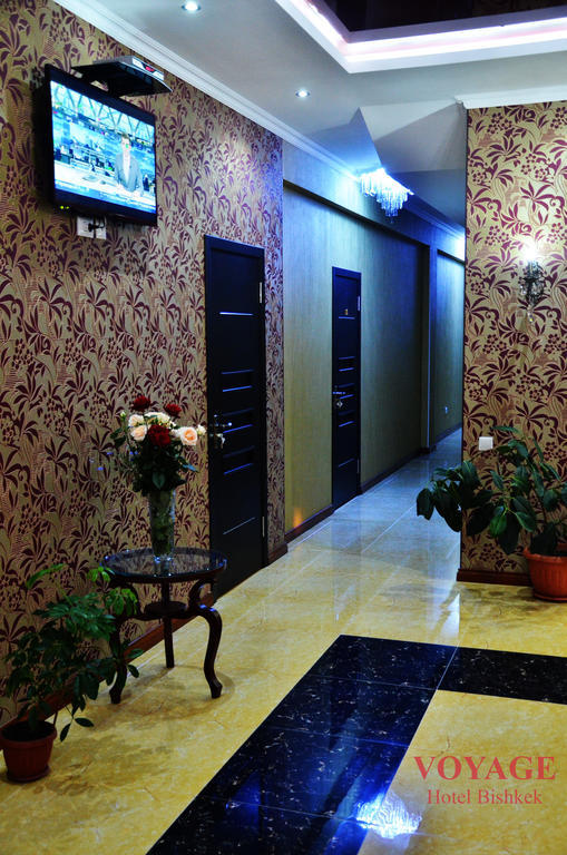 Voyage Hotel Bishkek Bagian luar foto